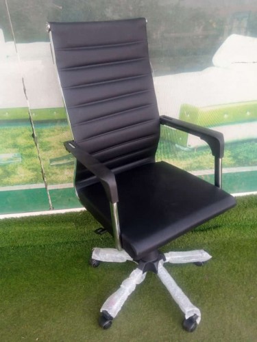 Semi executive adjustable chair